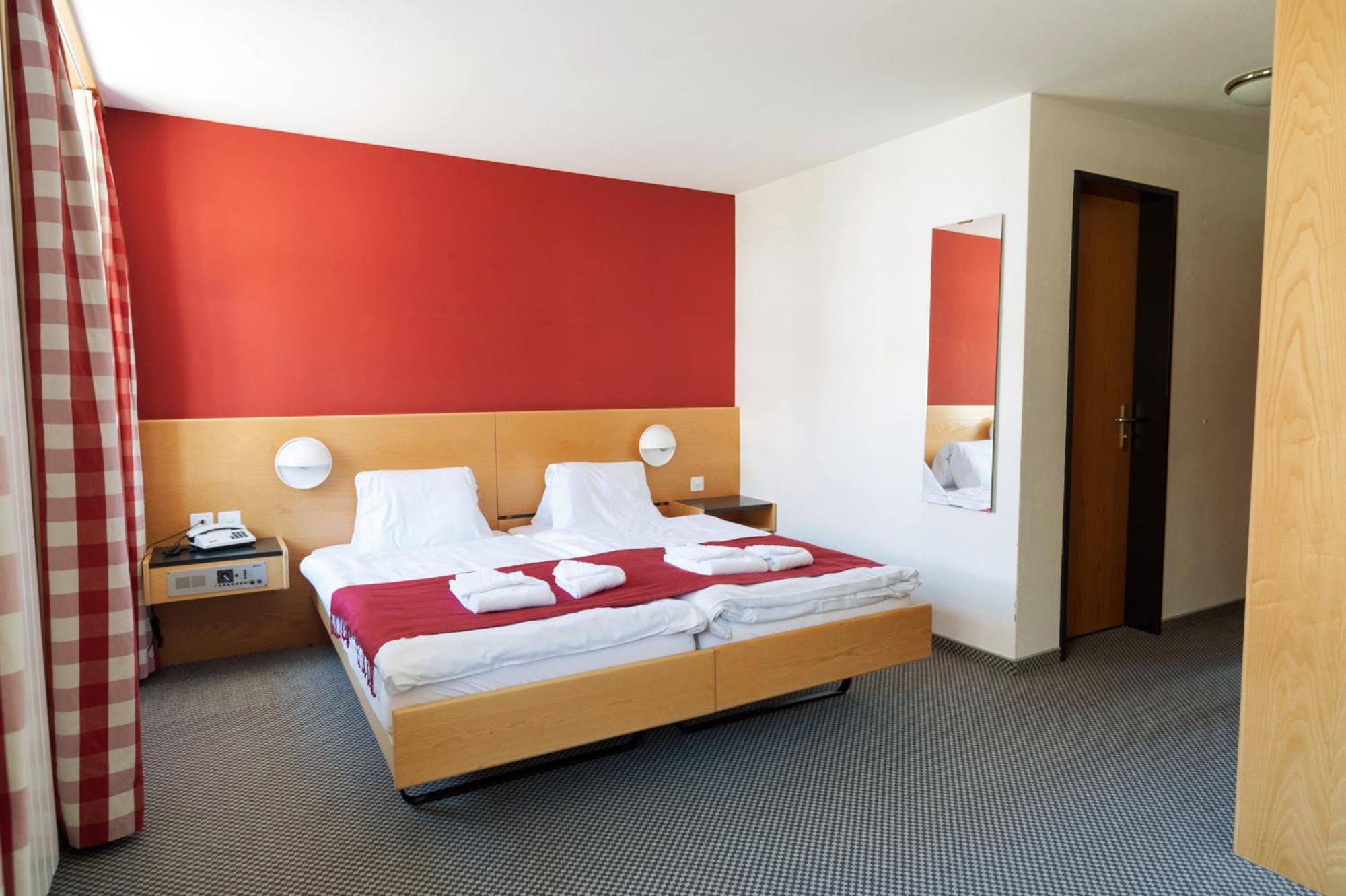 Hotel Aurora Ardez Zewnętrze zdjęcie